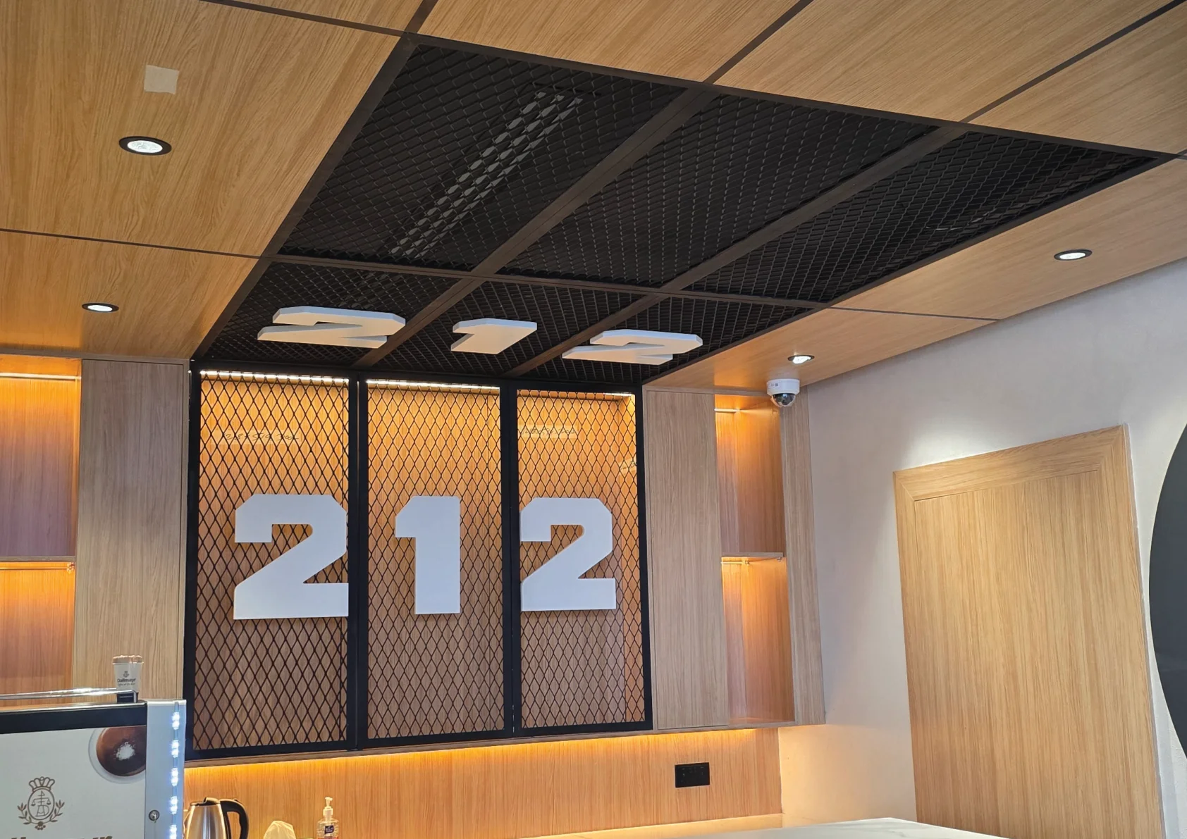212 Showroom Al Bateen, Abu Dhabi